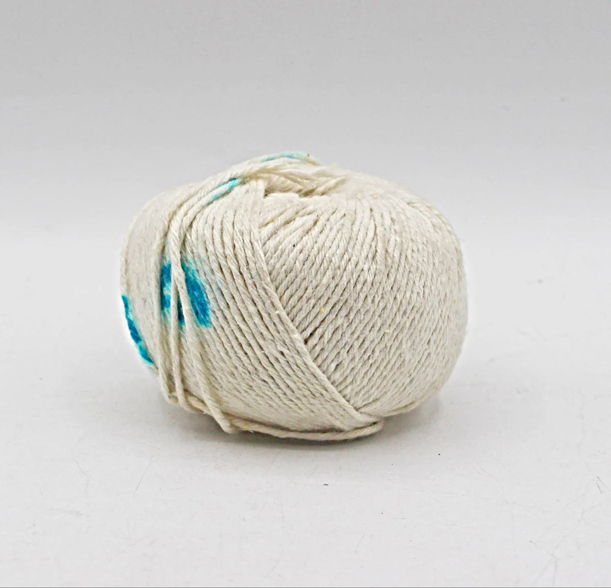 Suter Gola White Dhaga